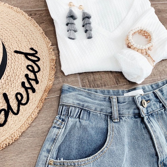 Elastic Detail High-waist Denim Shorts - Picture 2 of 8